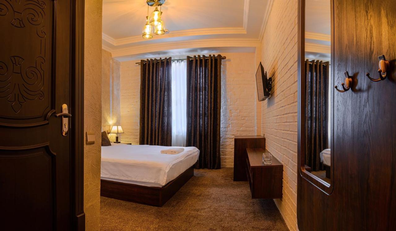 Usman Hotel ซามาร์คันด์ ภายนอก รูปภาพ